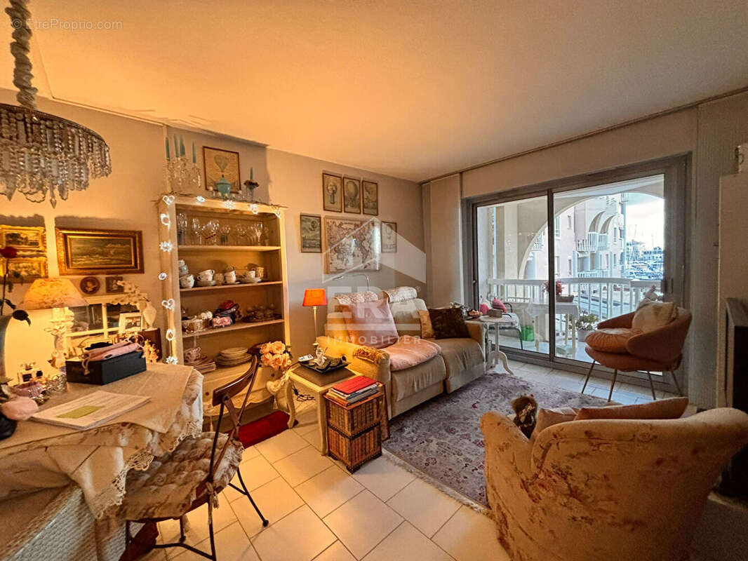 Appartement à FREJUS