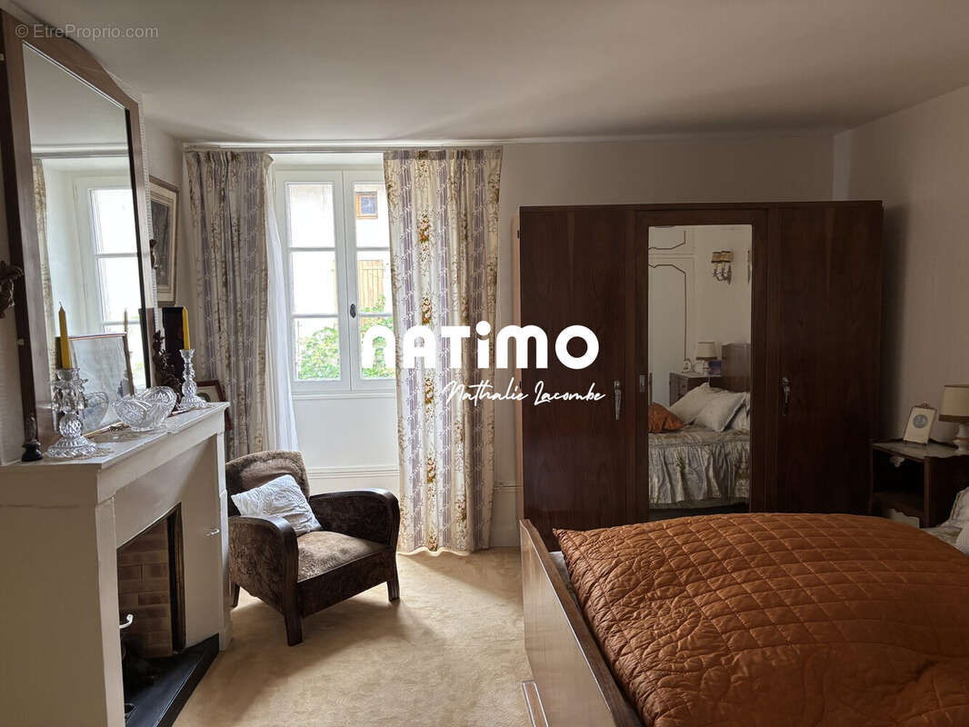 Maison à BAIGNEUX-LES-JUIFS