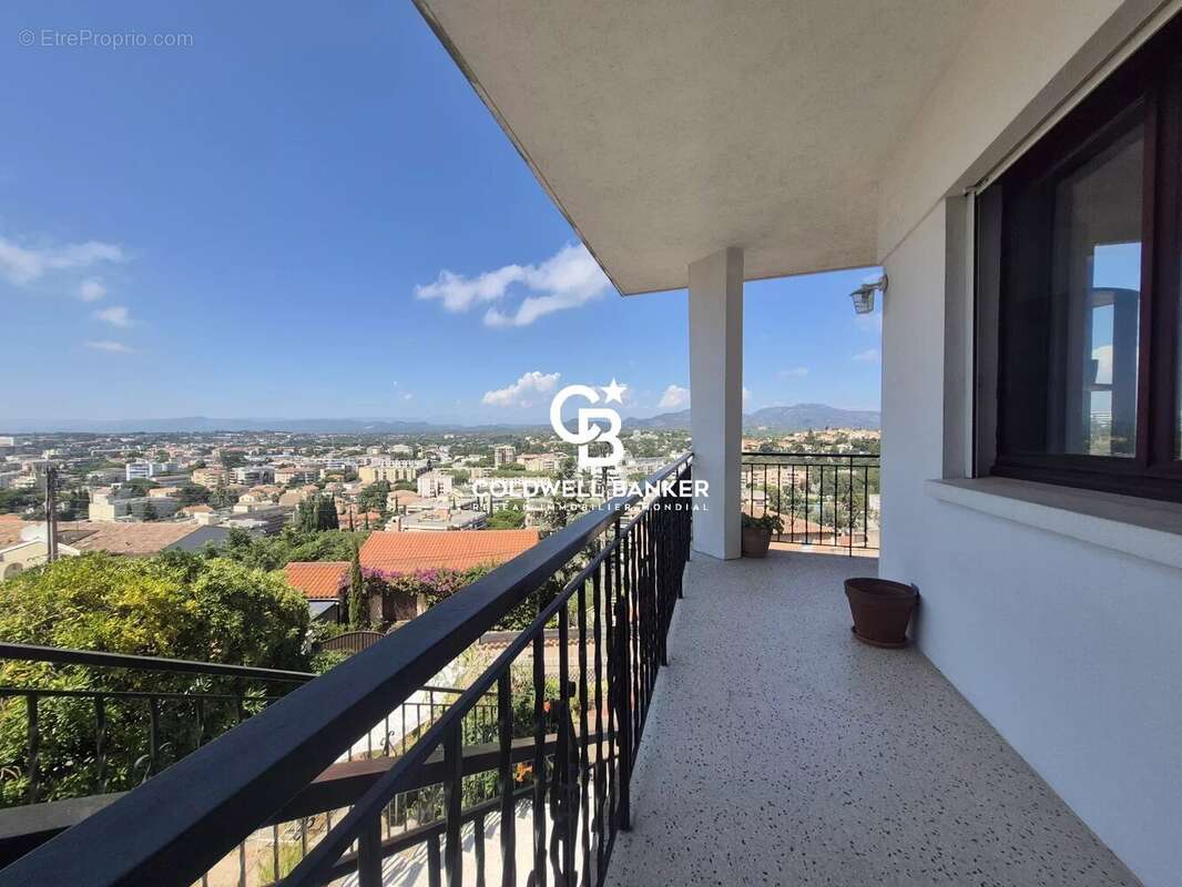 Saint-Raphaël – Maison d'architecte avec vue panoramique exceptionnelle - photo 21