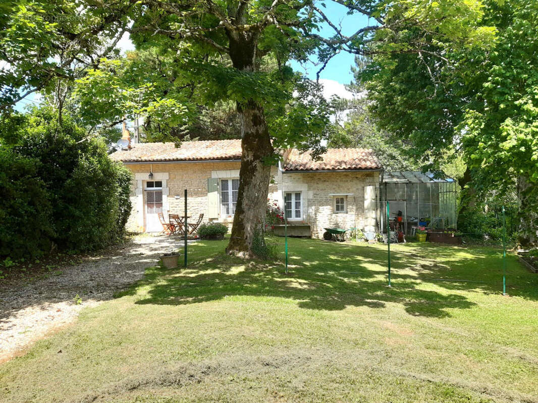 COTTAGE - Maison à CONDAC