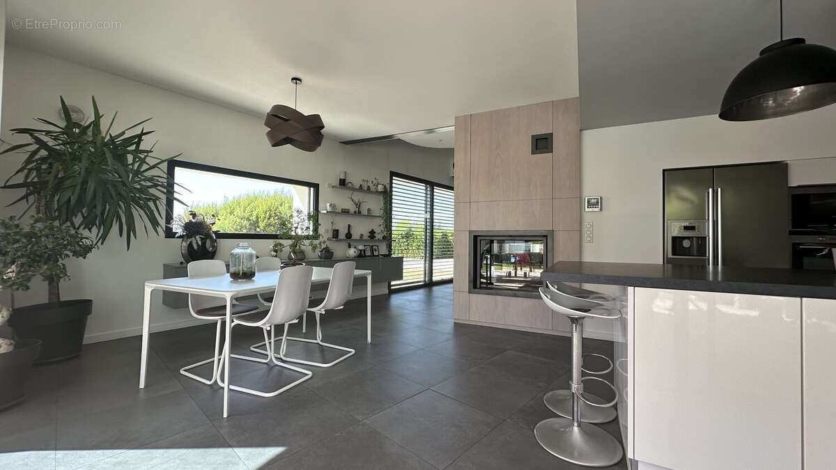 Maison 450 m² à Marsilly  - photo 8