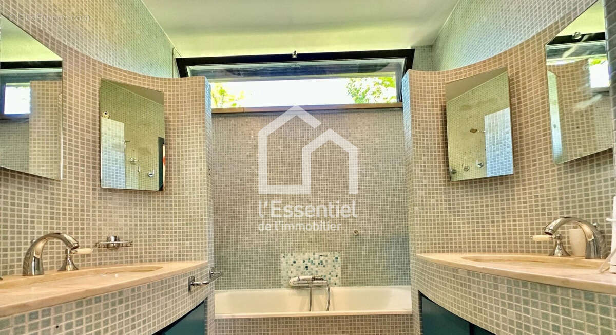 Maison à MAISONS-LAFFITTE