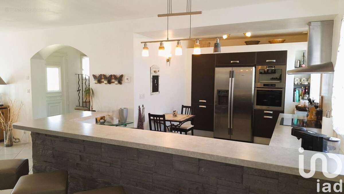 Maison 155 m² à Le Plessis-Hebert  - photo 7