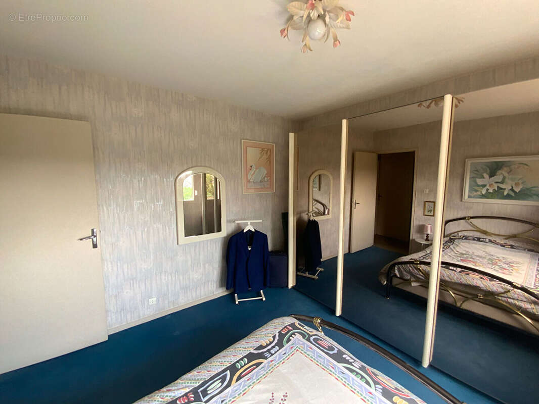 LE CREUSOT, résidence avec ascenseur - Appartement de 61 m² hab. (2 chambres). - photo 8