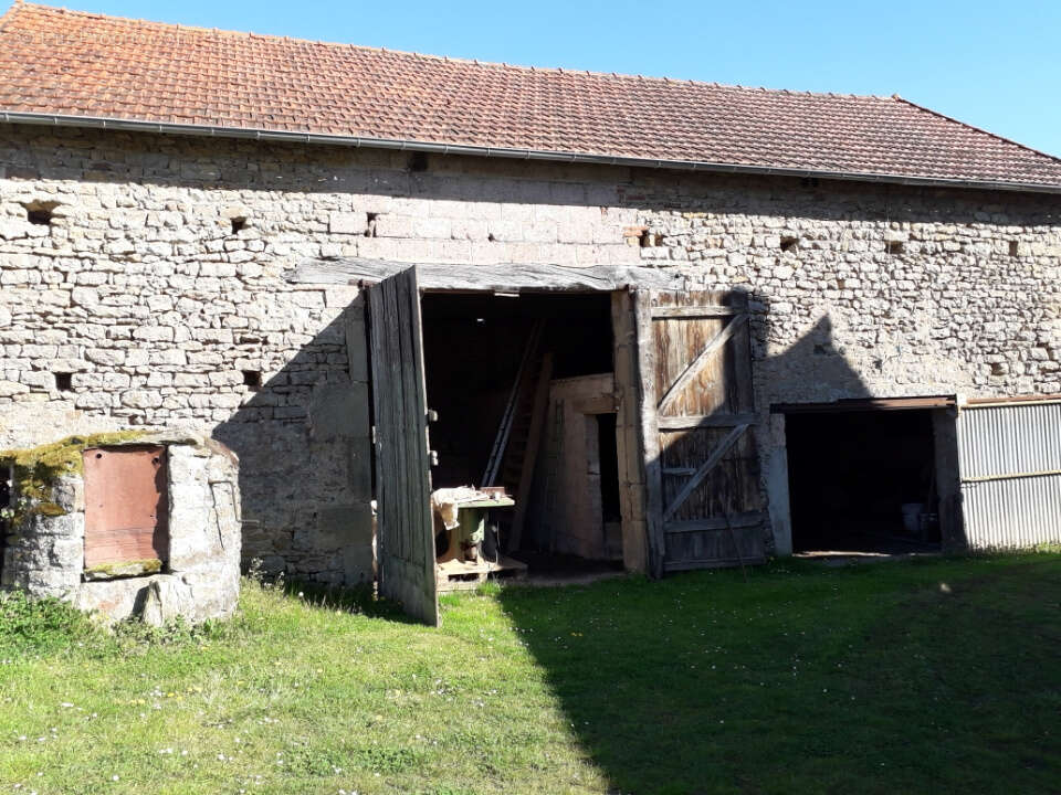 Maison à THURY