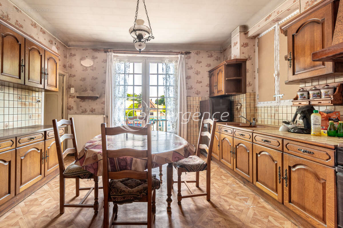 Maison de 150 m2 avec atelier de 185 m2 - photo 4