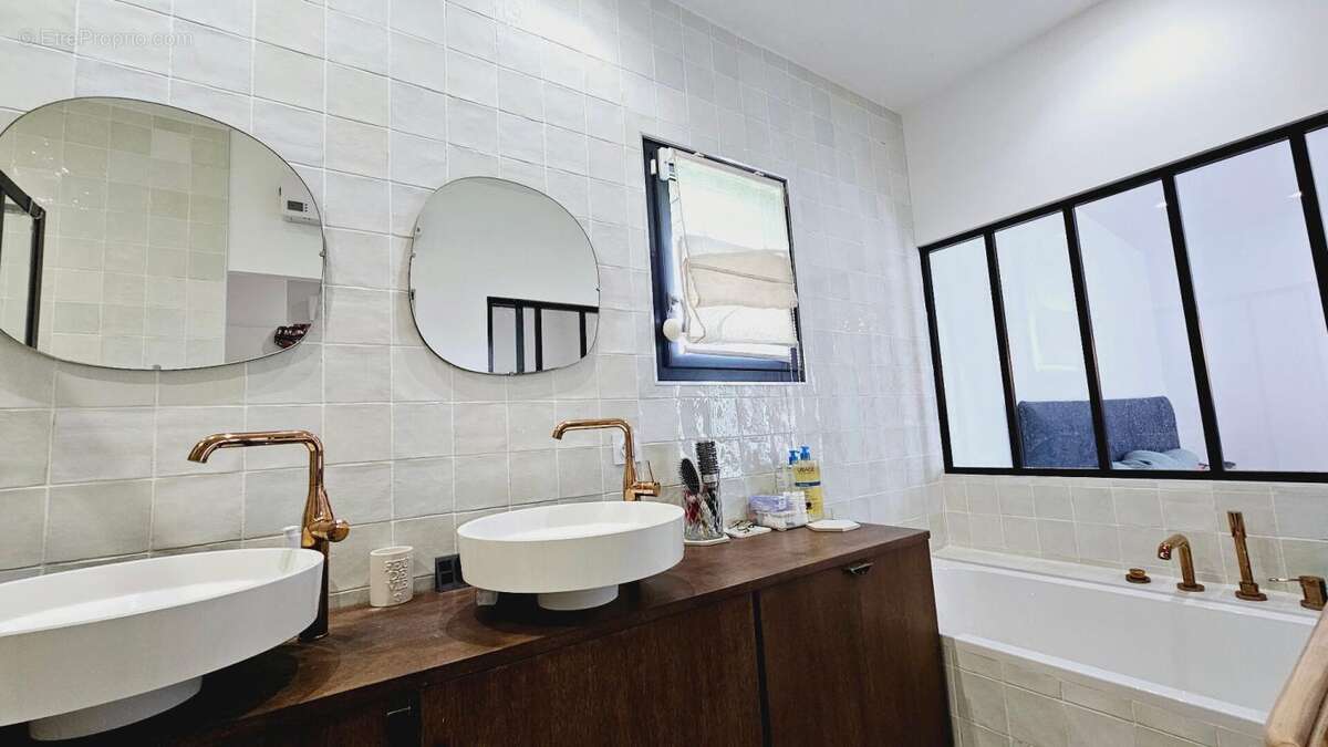 Maison à SAINT-DOULCHARD