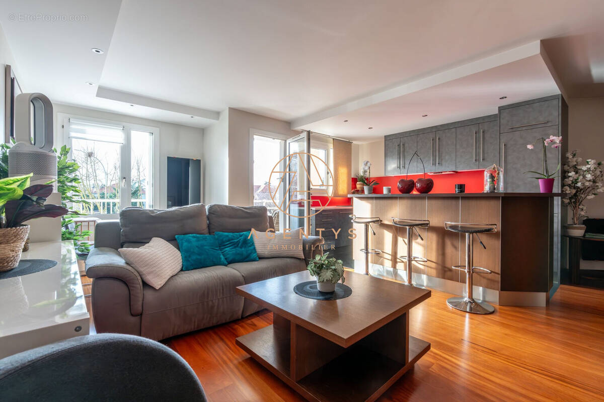 Appartement à LE PERREUX-SUR-MARNE
