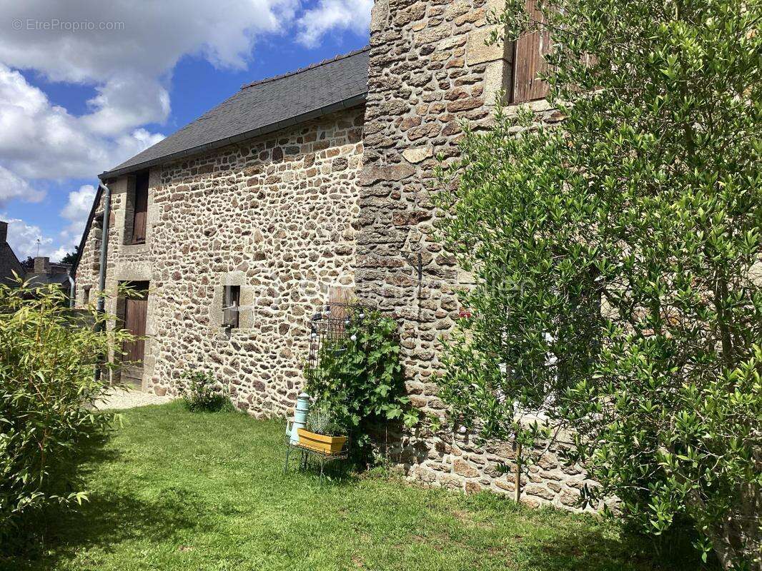 Maison à PLELAN-LE-PETIT