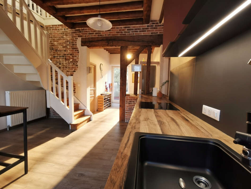 Maison à ECROSNES