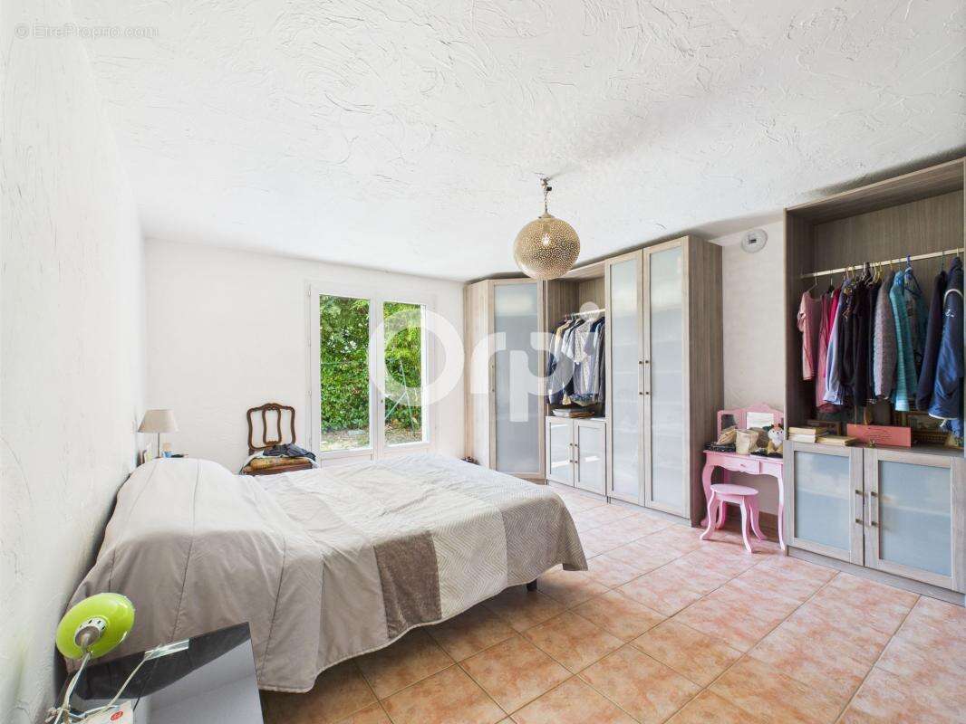 Maison à LES ADRETS-DE-L&#039;ESTEREL