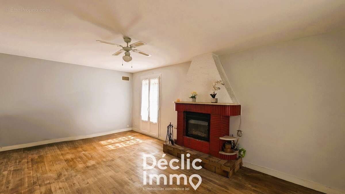 Maison plein pied proche Villebois-Lavalette - photo 5