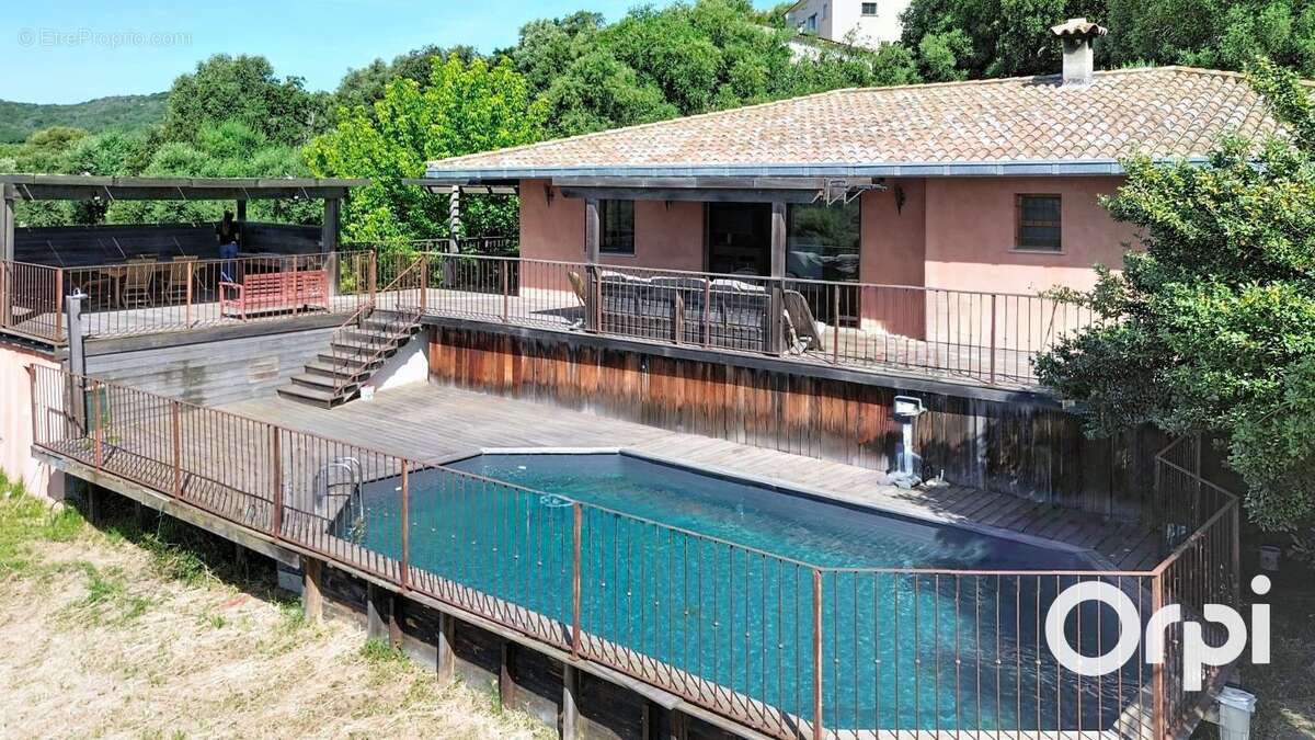 Villa 3 chambres - T2 et dépendances - Piscine - photo 14
