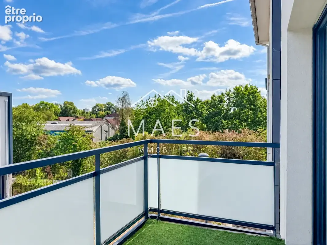 Appartement T2 - 43 m2 - Balcon Sud Est - Place de parking - photo 2