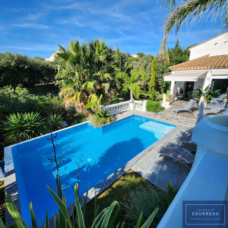 EXCLUSIVITÉ - Pignan  Maison T6 - 180 m2  Vue dégagée  Piscine à débordement - photo 18