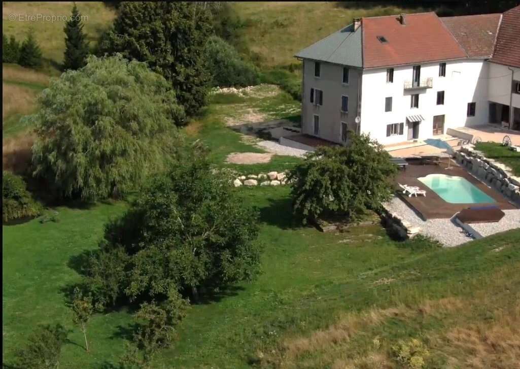 Maison à HAUTEVILLE-LOMPNES