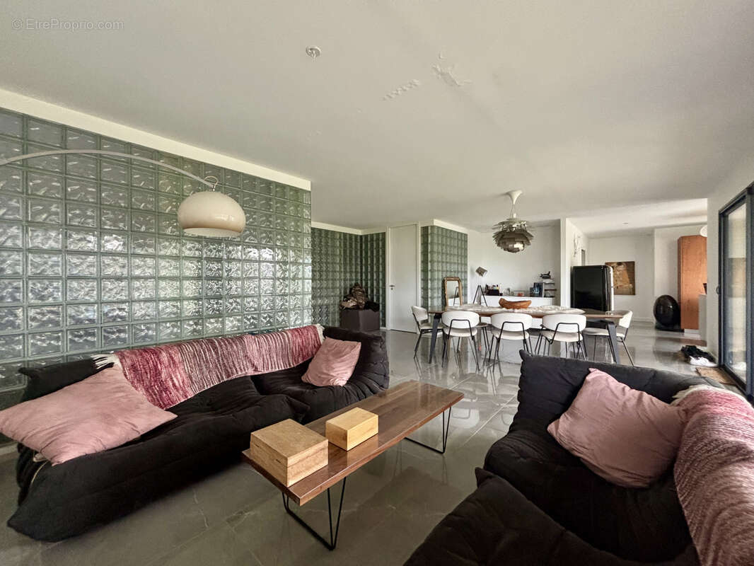 Maison à SAINT-FORGEUX