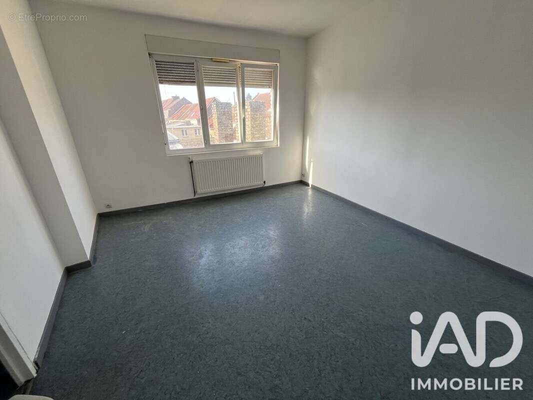 Appartement 245 m² à Denain  - photo 9