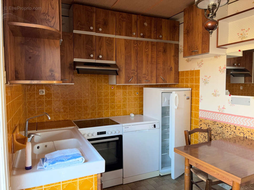 Maison à CASTELNAU-MONTRATIER