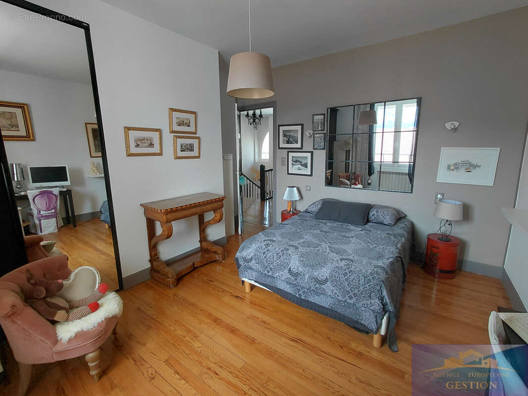 Maison de ville à deux pas des sanctuaires - photo 10