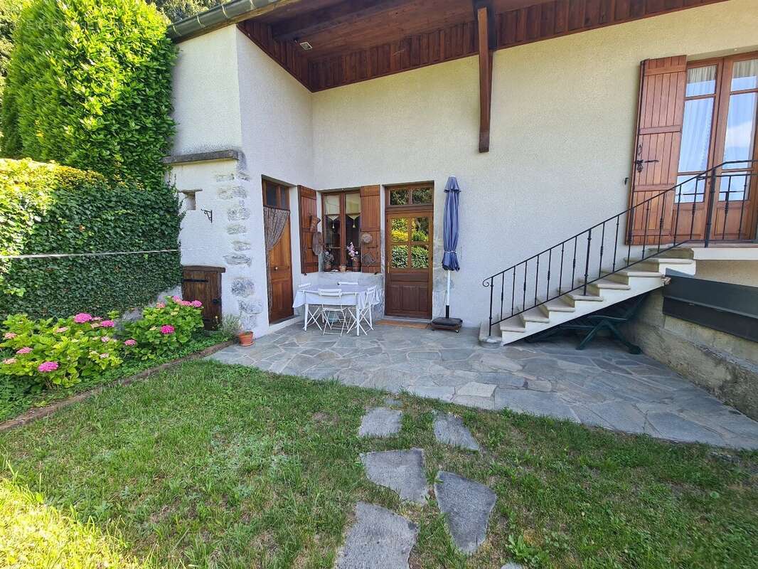 Maison 249 m² à Montailleur  - photo 3