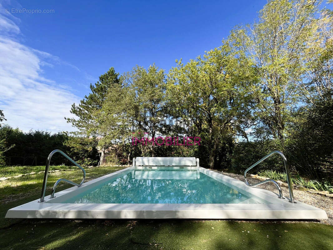 Maison à CABRIERES-D&#039;AVIGNON