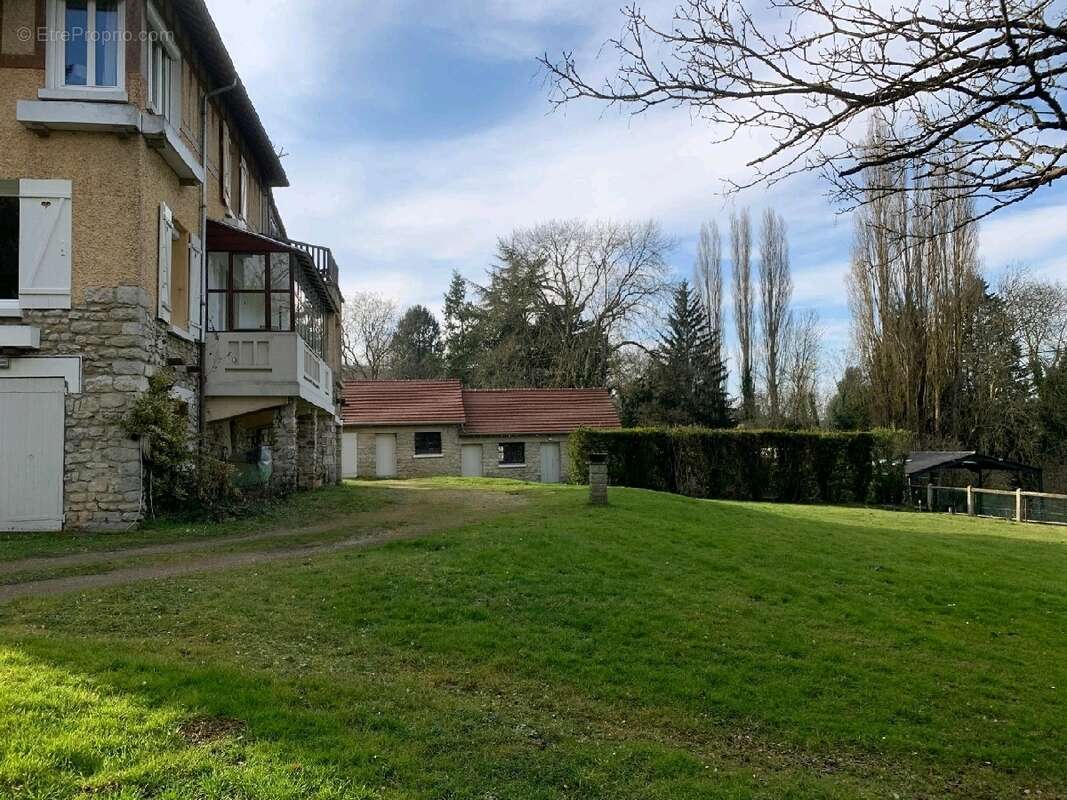 Maison à GRISY-LES-PLATRES