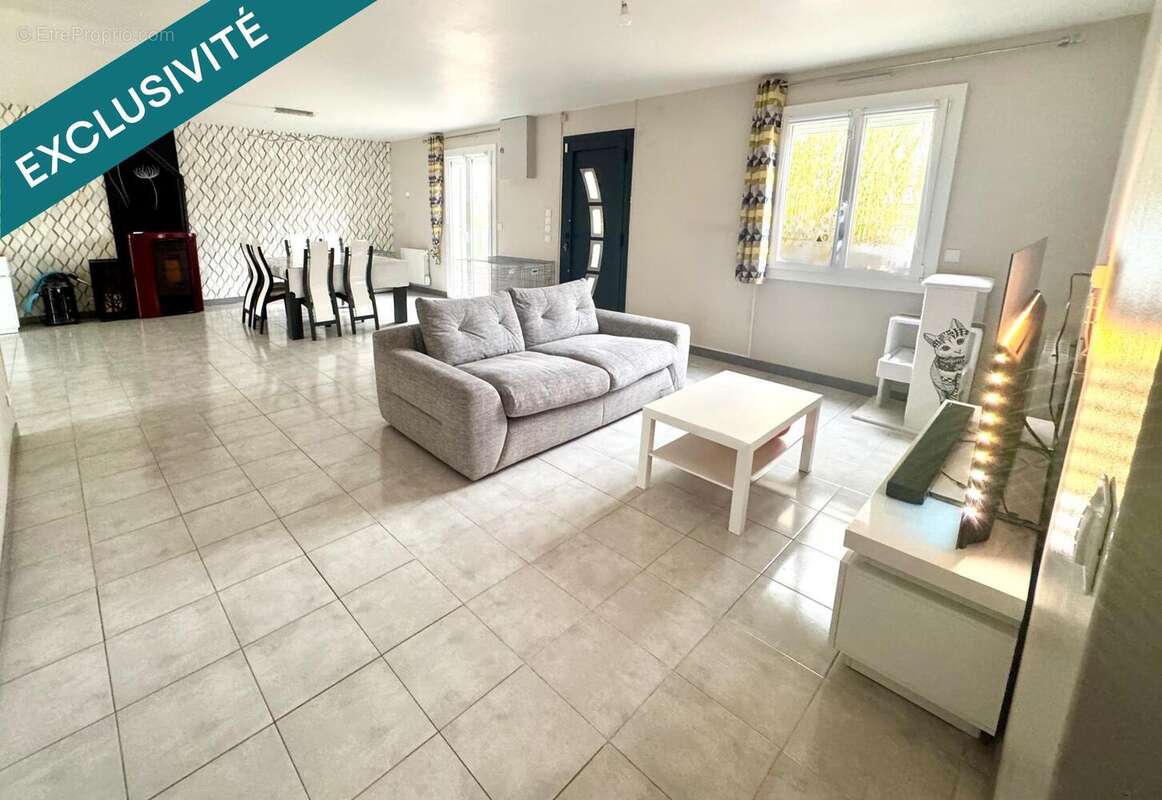 Photo 3 - Maison à LONGNES