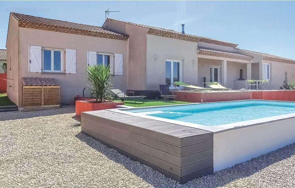Villa d'exception avec piscine, hangar et oliveraie  Cadre privilégié à Quarante - photo 2