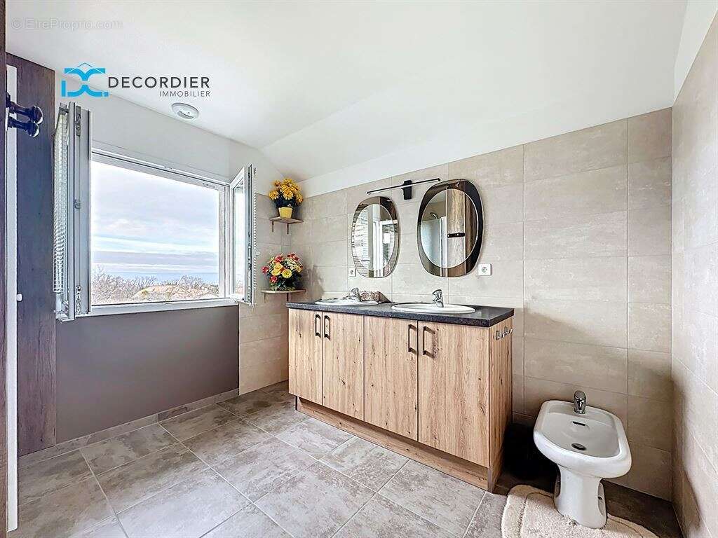 Maison à CHAMPANGES