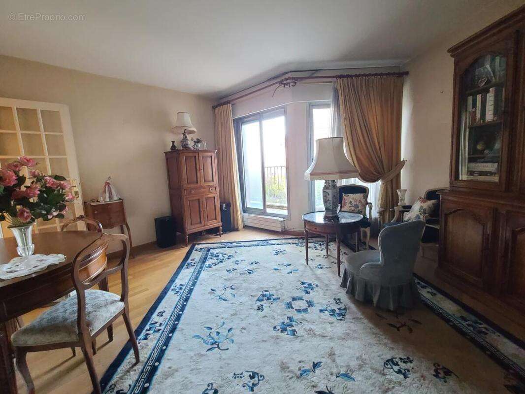 Appartement à PUTEAUX