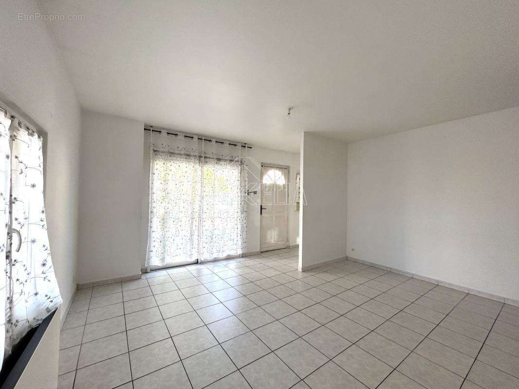 Appartement à BONNIERES-SUR-SEINE