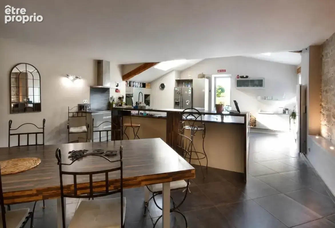 Maison de 8 pièces de 337 m² à La Sauvetat-de-Savères - photo 10