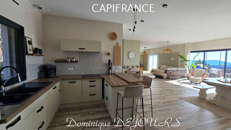 Ardèche - Magnifique Maison d'architecte de 184 m² habitable - Bel espace extérieur - Vue panoramique sur les montagnes ardèchoi - photo 6
