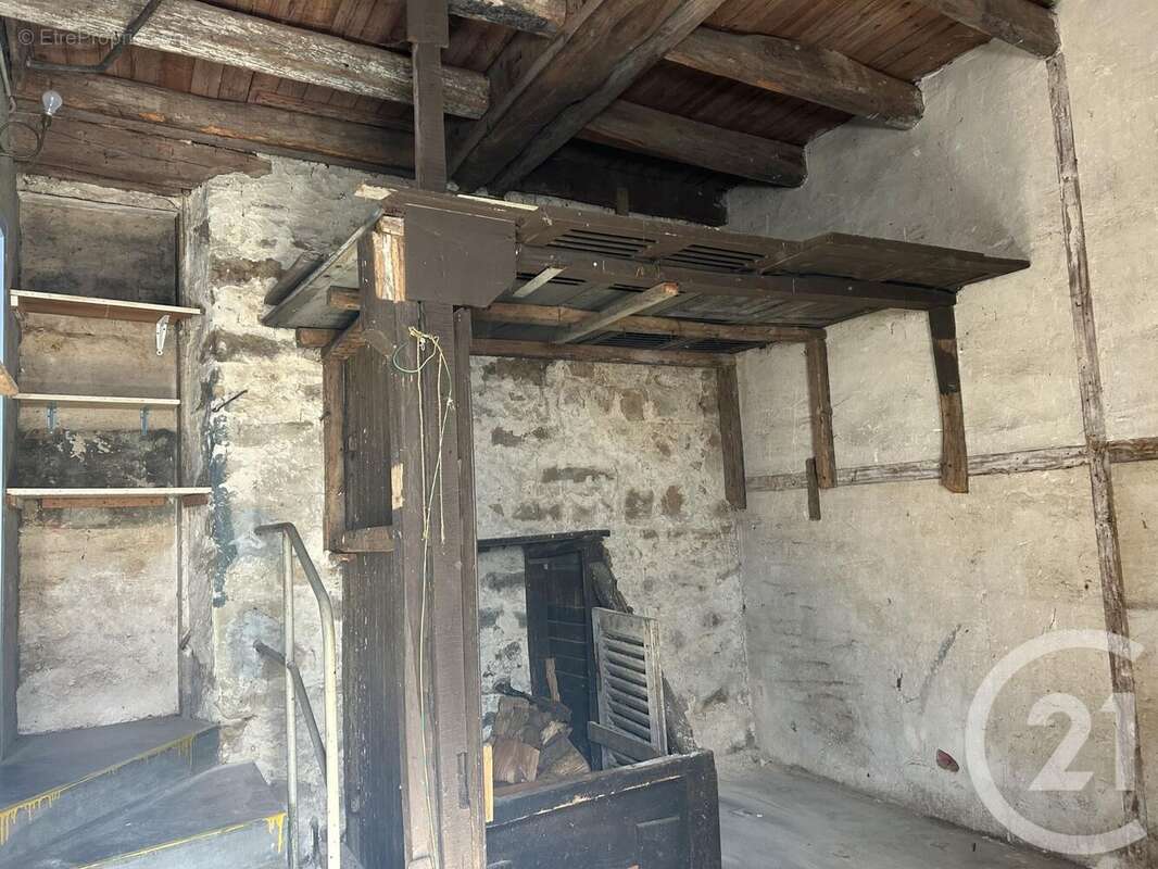 Maison à SAMOIS-SUR-SEINE