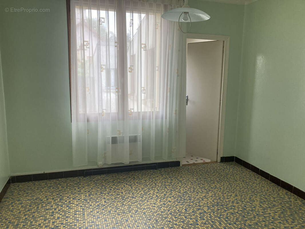 Maison à LE PERRIER