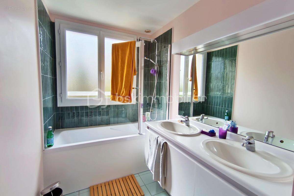 Maison à BOIS-D'ARCY