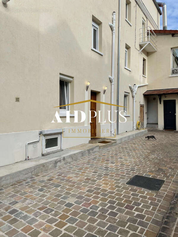 Appartement à NANTERRE