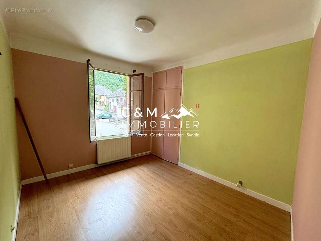 Appartement à EPIERRE