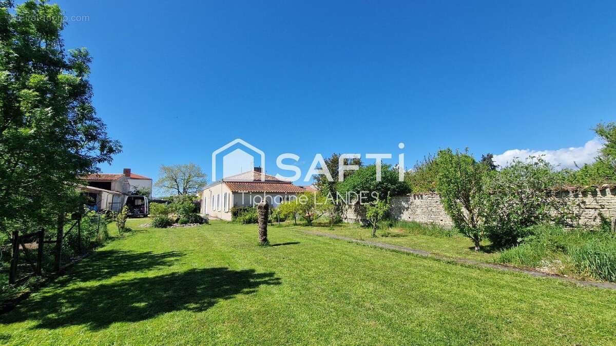 Photo 2 - Maison à VERINES