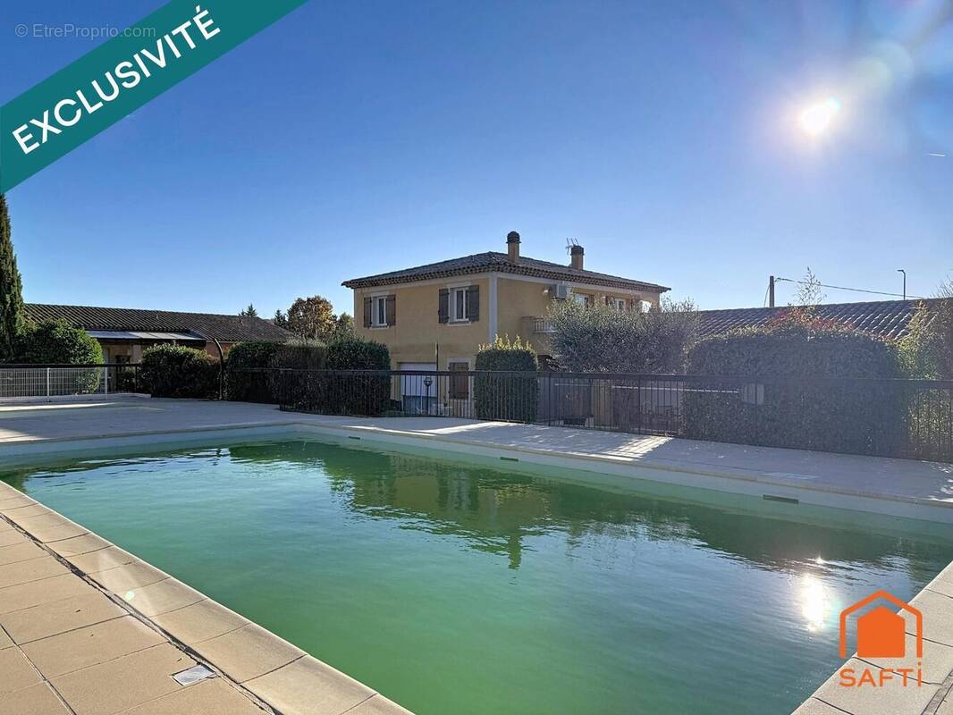 Photo 1 - Appartement à REGUSSE