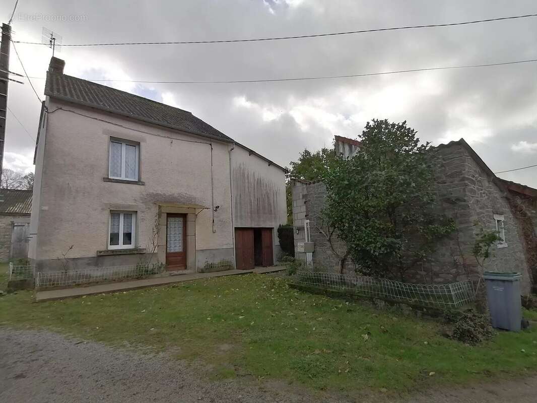 Maison à SAINT-SULPICE-LES-FEUILLES