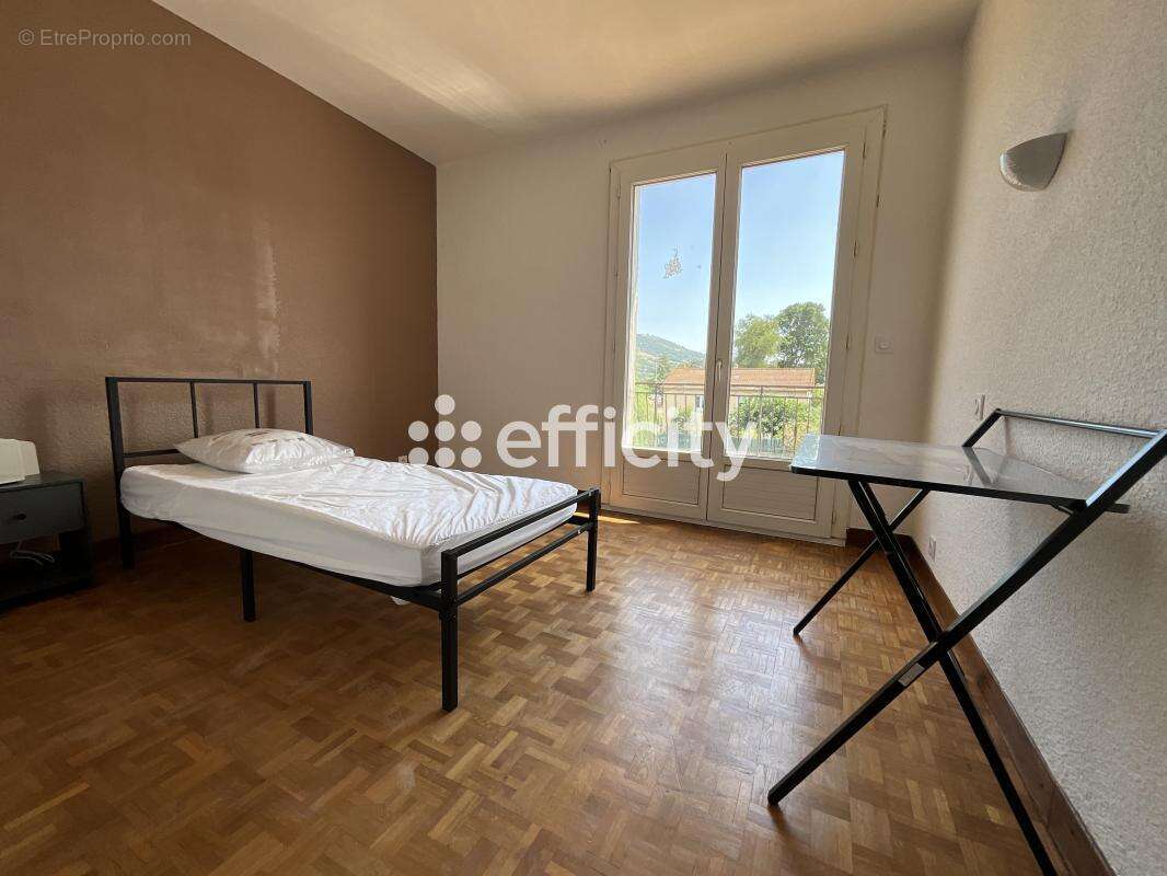 Maison 232 m² à Chomerac  - photo 11
