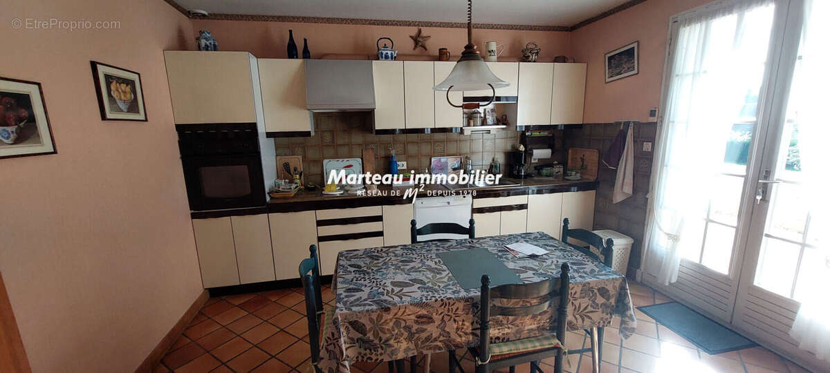 Maison à YVRE-L&#039;EVEQUE