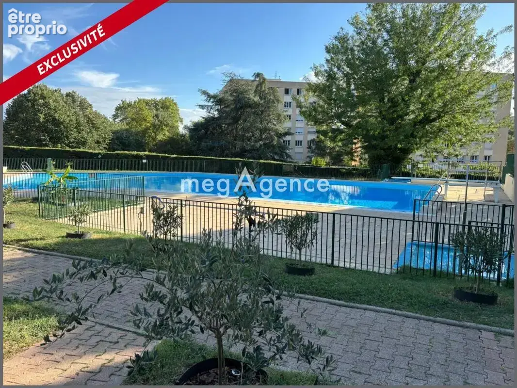 Appartement lumineux avec loggias, piscine et tennis - photo 7