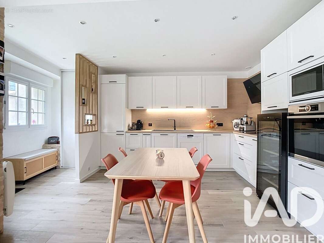 Photo 2 - Maison à CHEVRY-COSSIGNY