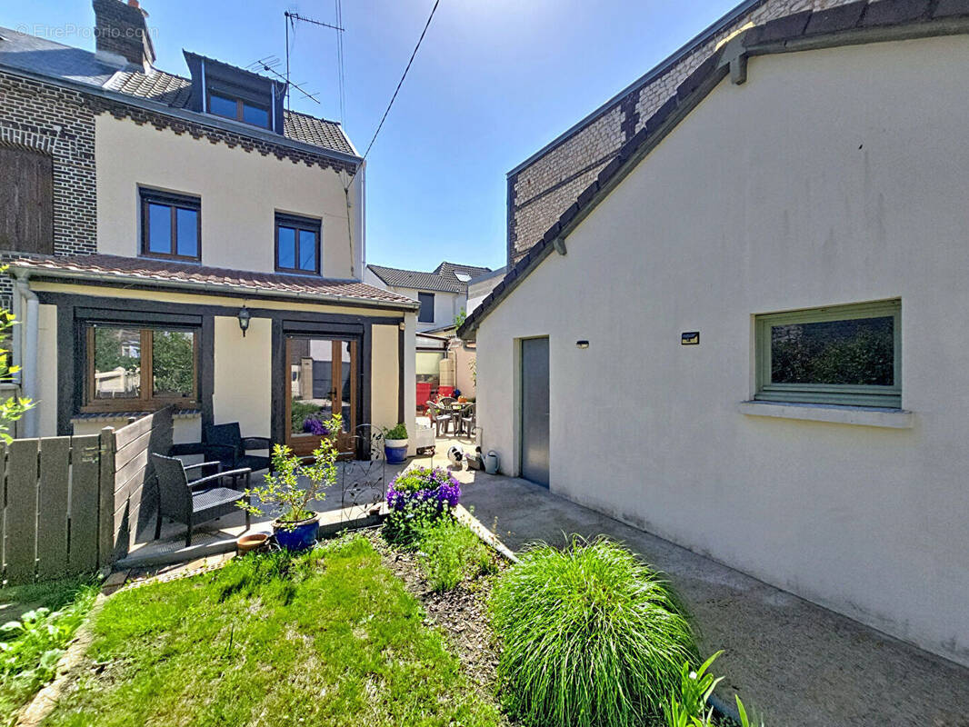 Maison à LE PETIT-QUEVILLY