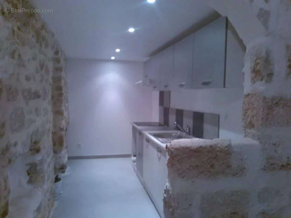 Appartement à SAINT-CHAMAS