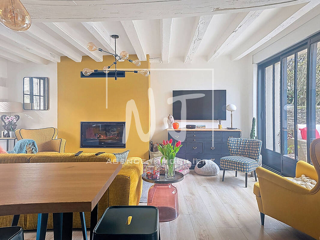 Maison à LES PONTS-DE-CE