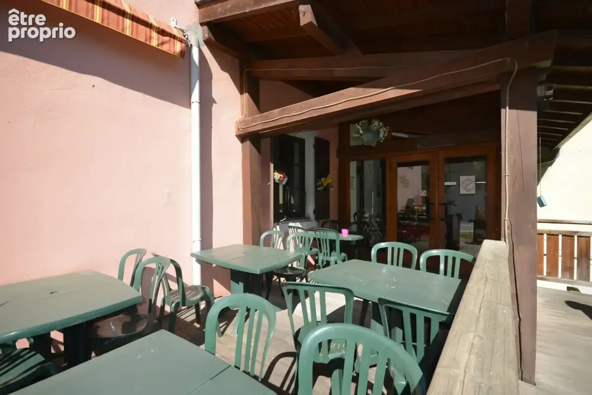 Ensemble immobilier de 8 appartements + murs commerciaux – terrain de 2 070 m² - photo 5
